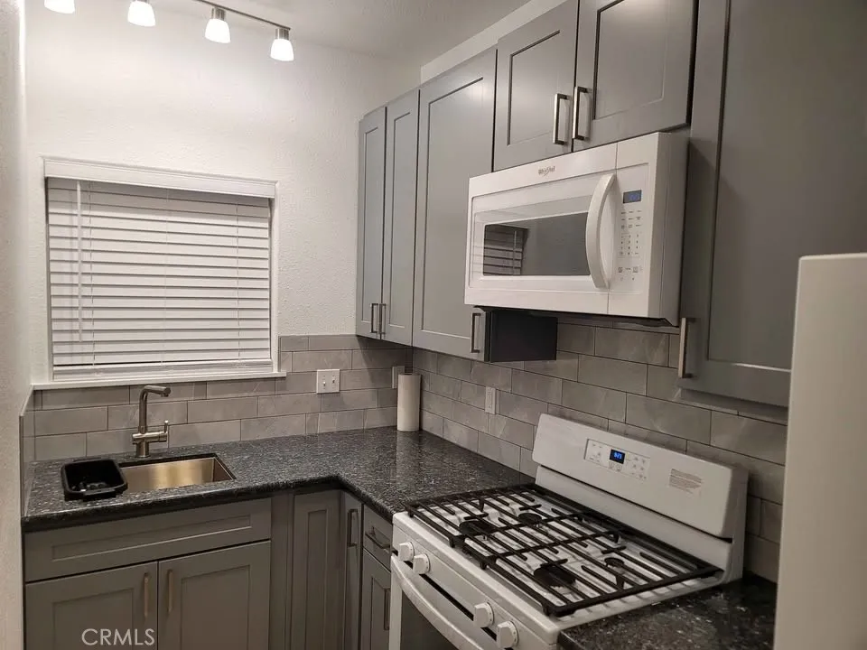 1711 Adler Court #ADU Santa Maria, CA 93458