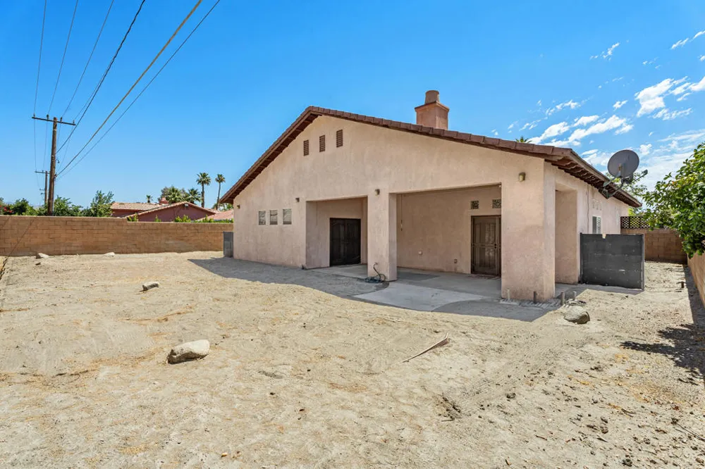 27325 Ventura Drive Cathedral City, CA 92234