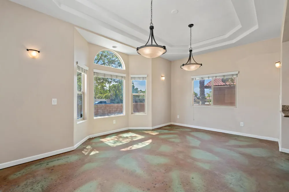 27325 Ventura Drive Cathedral City, CA 92234