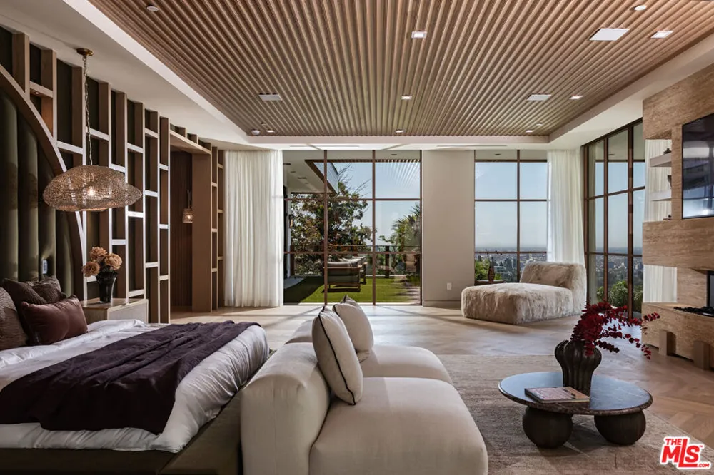 1465 Donhill Drive Beverly Hills, CA 90210