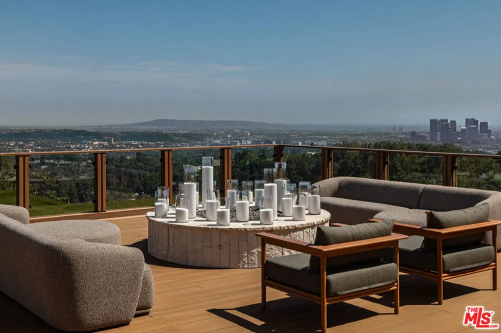 1465 Donhill Drive Beverly Hills, CA 90210