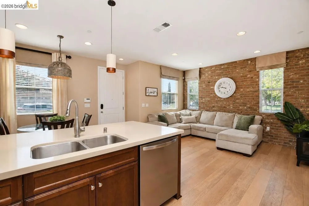 806 Queen Palm Ln Brentwood, CA 94513
