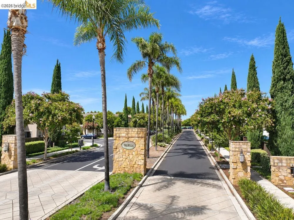 806 Queen Palm Ln Brentwood, CA 94513