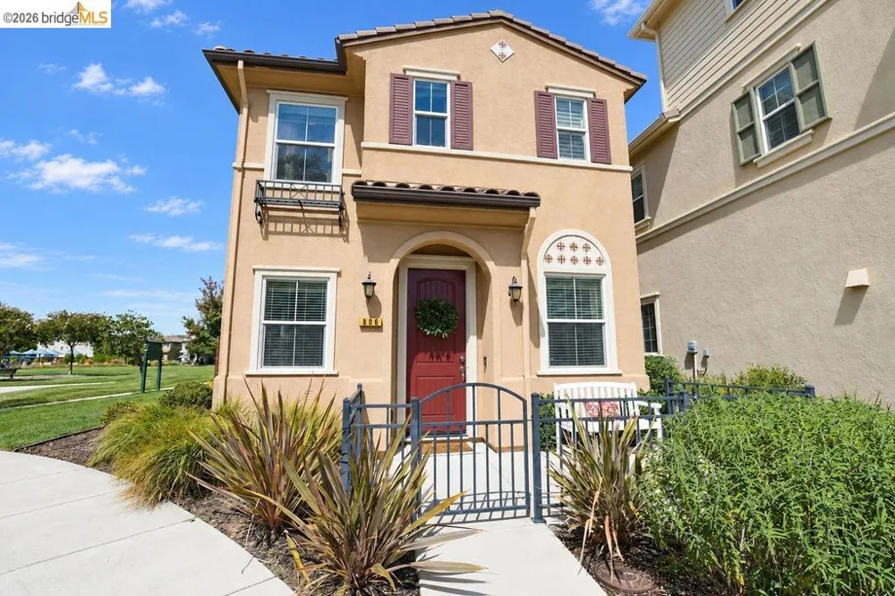 806 Queen Palm Ln Brentwood, CA 94513