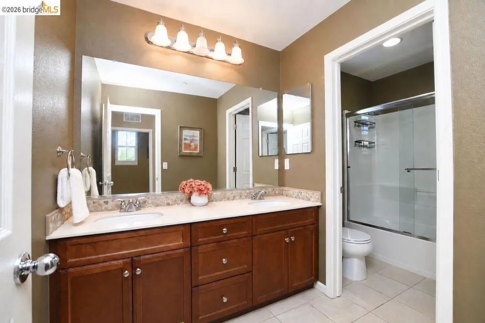 806 Queen Palm Ln Brentwood, CA 94513