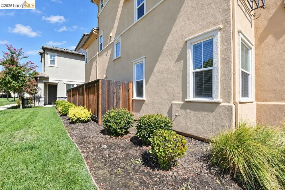 806 Queen Palm Ln Brentwood, CA 94513