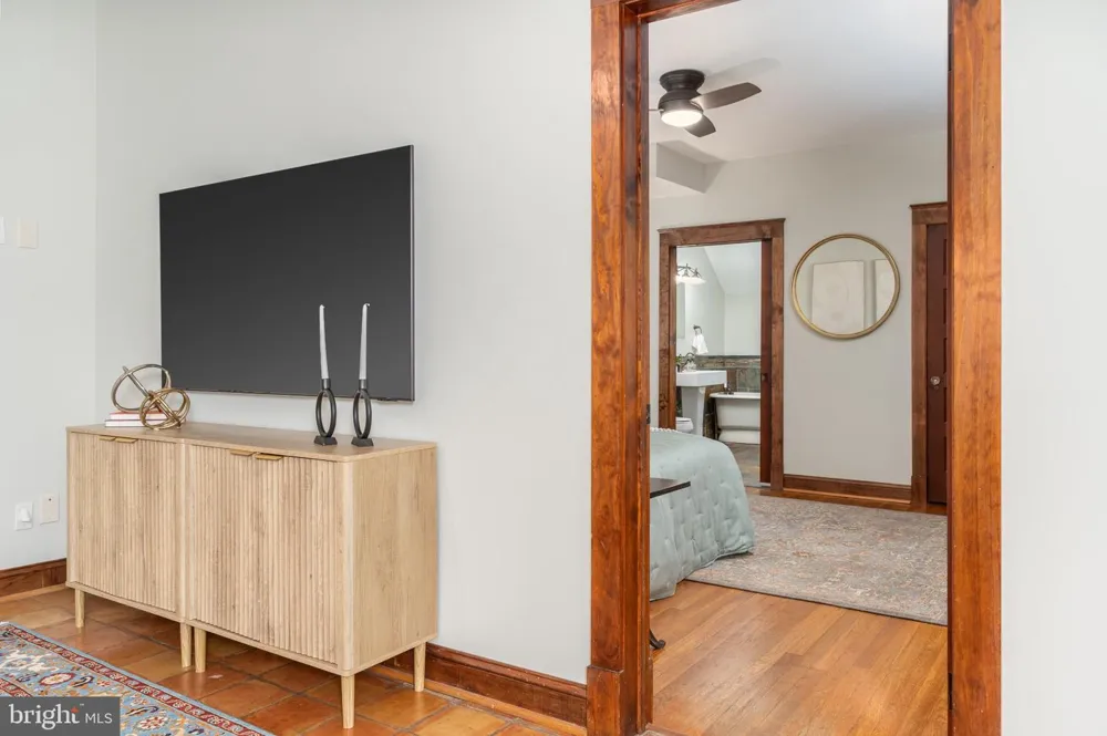 9220 COLUMBIA BOULEVARD Silver Spring, MD 20910