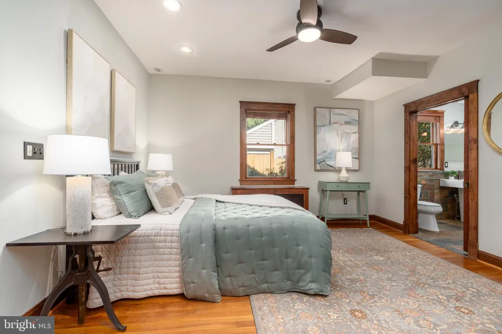 9220 COLUMBIA BOULEVARD Silver Spring, MD 20910