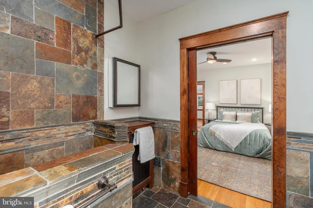 9220 COLUMBIA BOULEVARD Silver Spring, MD 20910