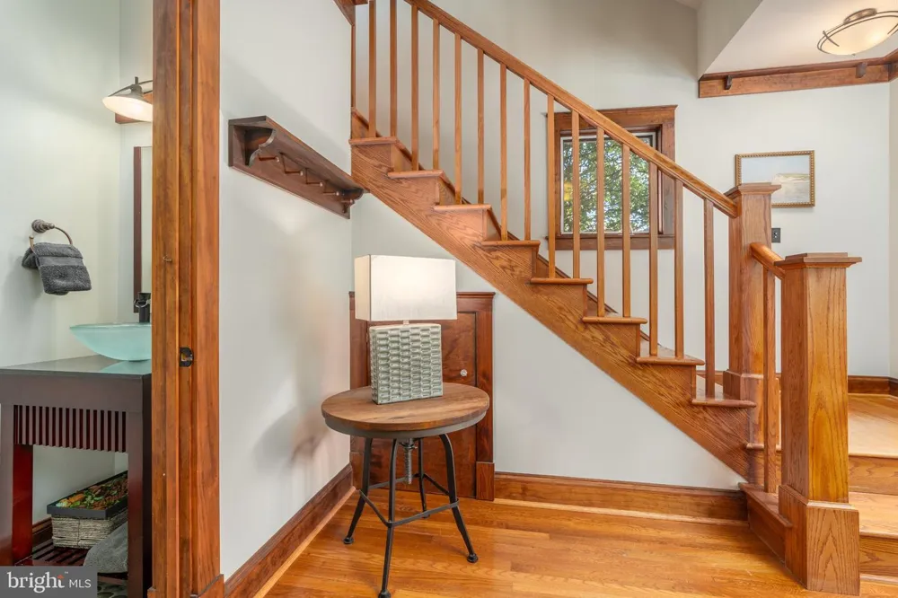 9220 COLUMBIA BOULEVARD Silver Spring, MD 20910