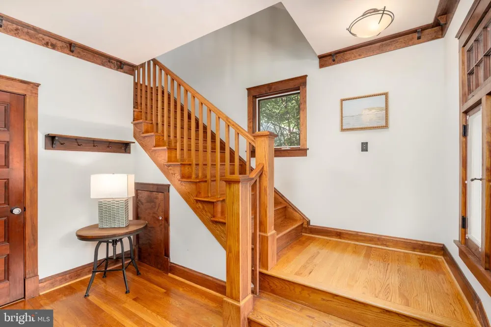 9220 COLUMBIA BOULEVARD Silver Spring, MD 20910