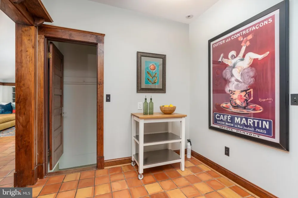 9220 COLUMBIA BOULEVARD Silver Spring, MD 20910