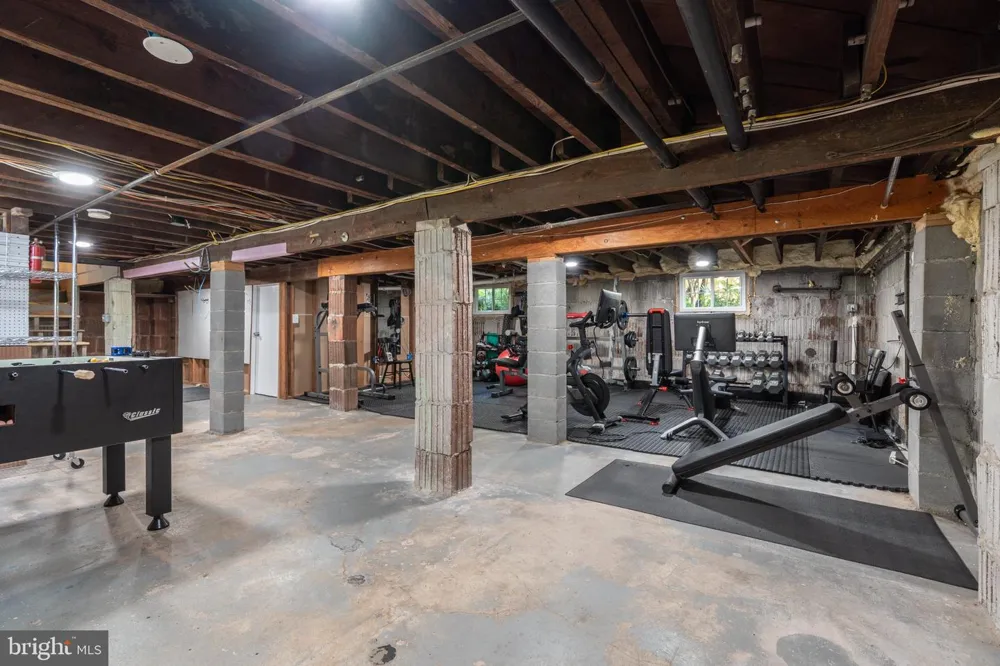 9220 COLUMBIA BOULEVARD Silver Spring, MD 20910