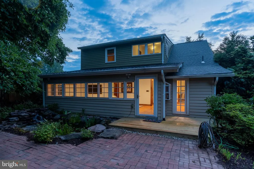 9220 COLUMBIA BOULEVARD Silver Spring, MD 20910