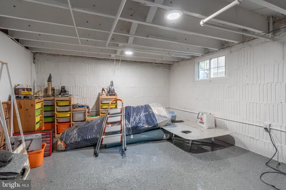 9220 COLUMBIA BOULEVARD Silver Spring, MD 20910