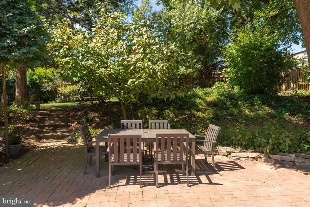 9220 COLUMBIA BOULEVARD Silver Spring, MD 20910
