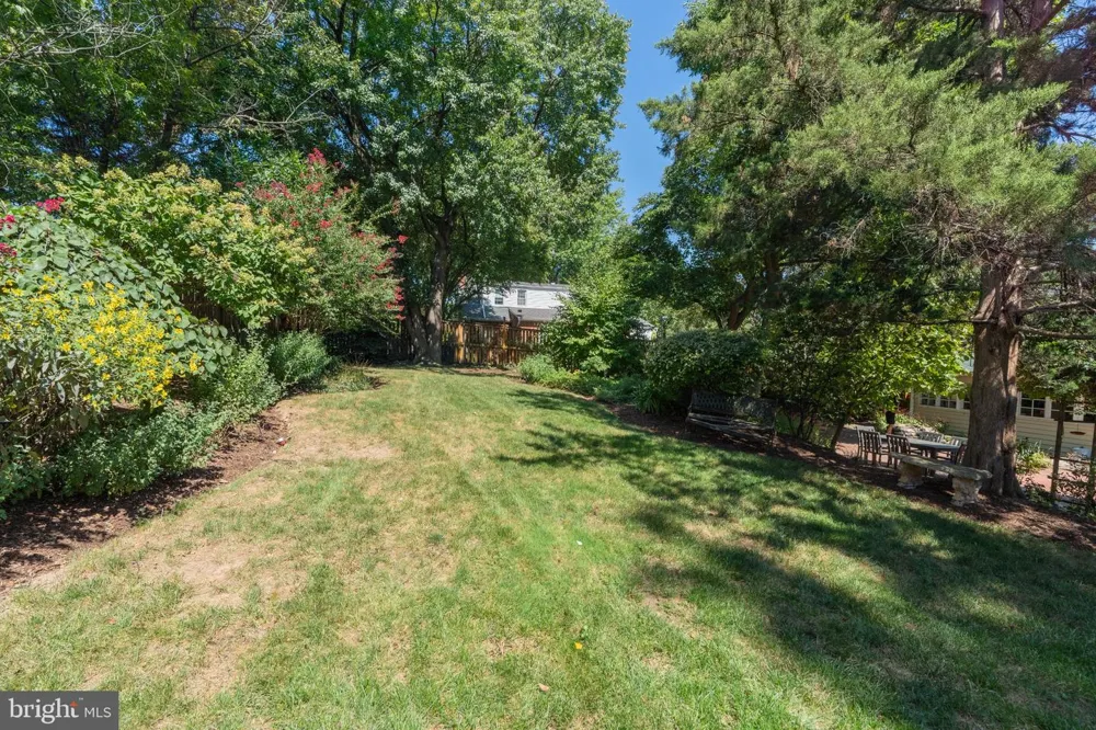 9220 COLUMBIA BOULEVARD Silver Spring, MD 20910