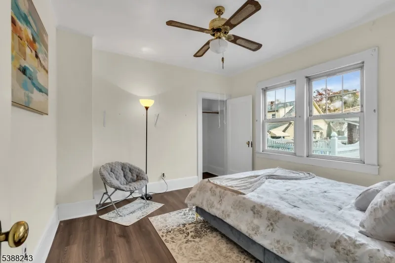 906 Dewitt St Linden City, NJ 07036