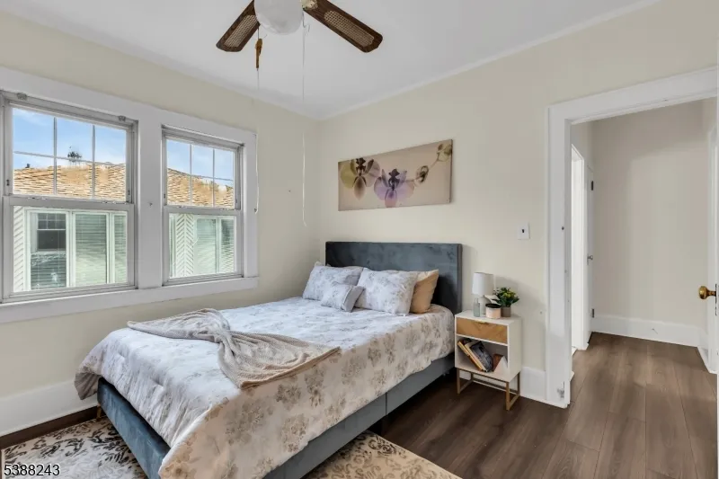 906 Dewitt St Linden City, NJ 07036