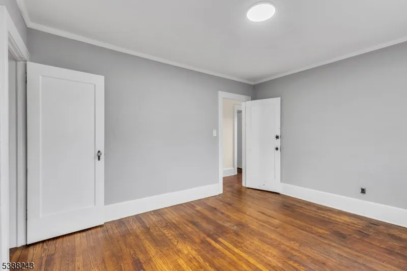 906 Dewitt St Linden City, NJ 07036