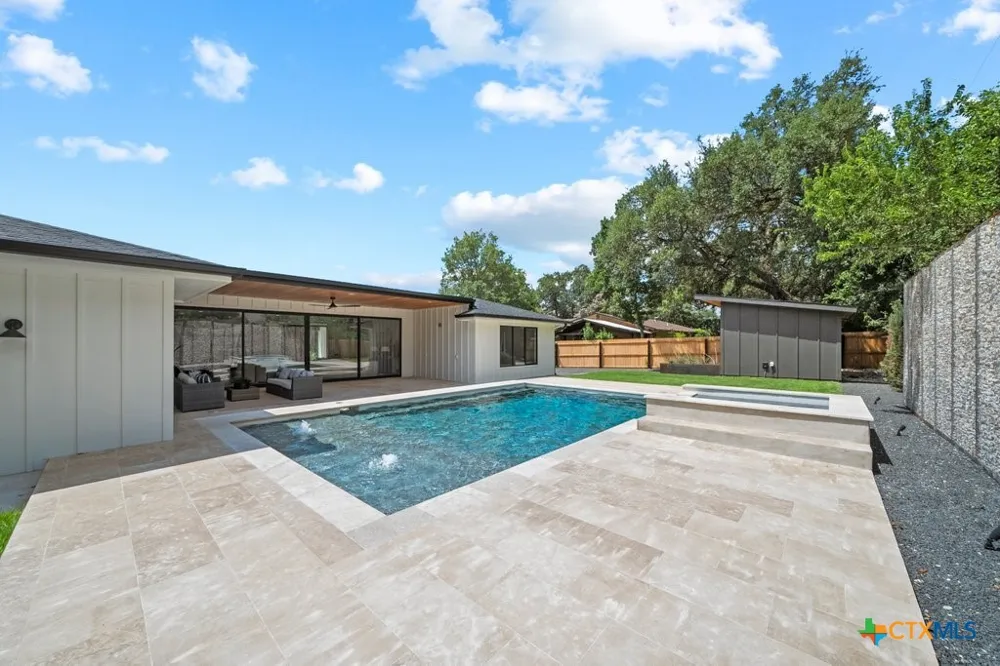 57 Ohio Street New Braunfels, TX 78130