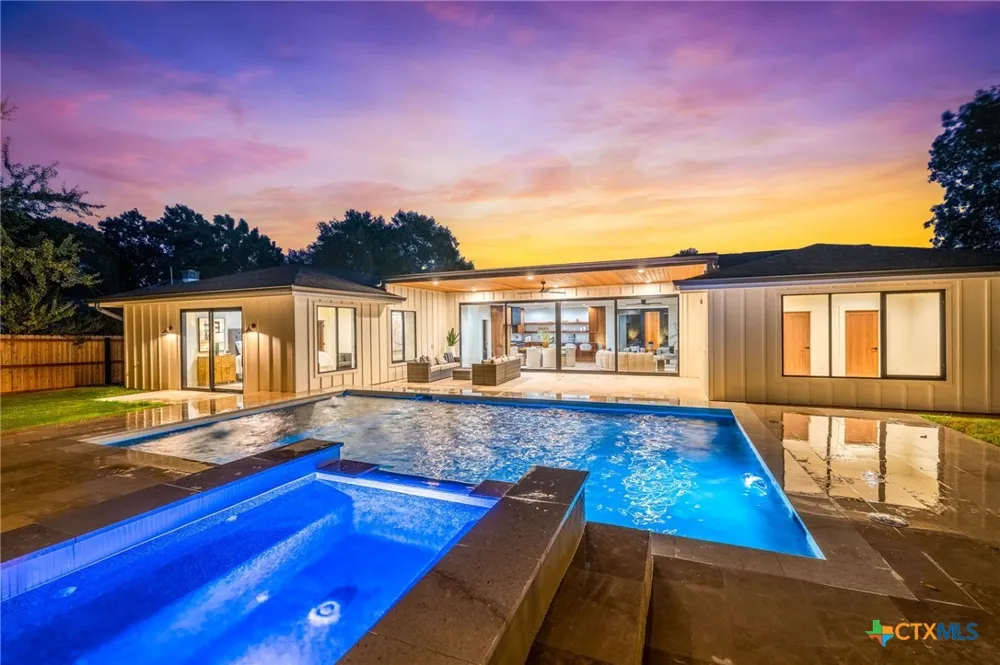 57 Ohio Street New Braunfels, TX 78130