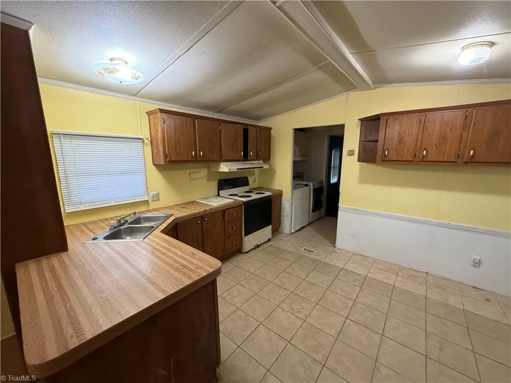 921 Tobaccoville Road Rural Hall, NC 27045