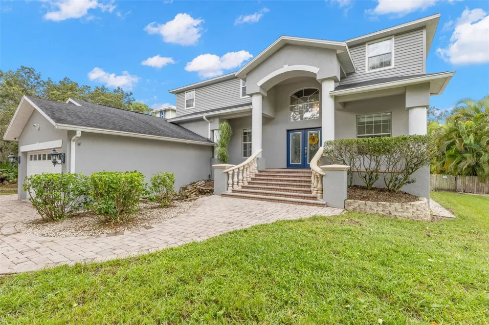 9240 SAN MARTIN BOULEVARD NE St Petersburg, FL 33702