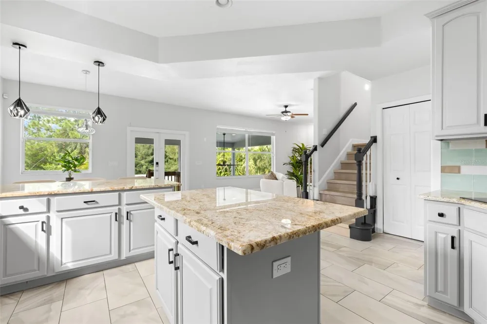 9240 SAN MARTIN BOULEVARD NE St Petersburg, FL 33702