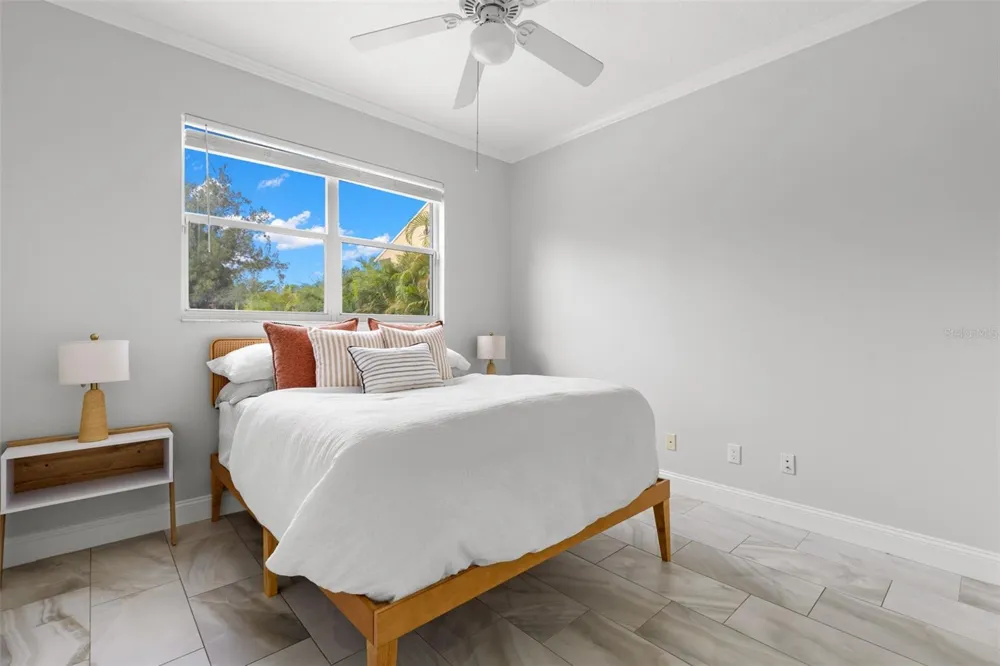9240 SAN MARTIN BOULEVARD NE St Petersburg, FL 33702