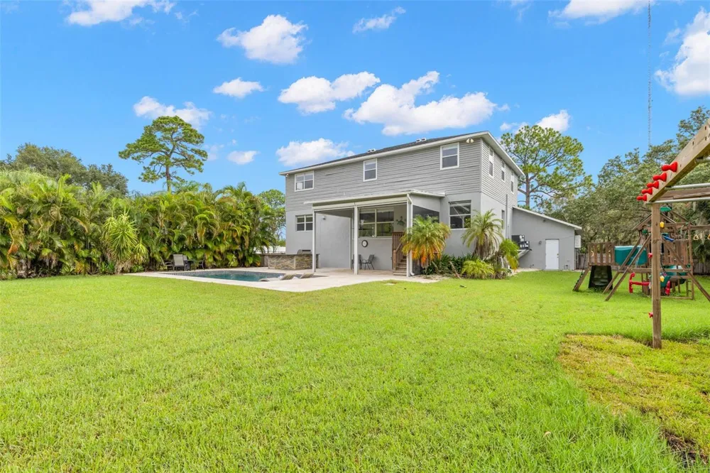 9240 SAN MARTIN BOULEVARD NE St Petersburg, FL 33702