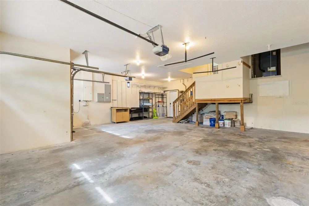 9240 SAN MARTIN BOULEVARD NE St Petersburg, FL 33702