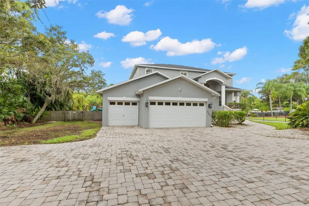 9240 SAN MARTIN BOULEVARD NE St Petersburg, FL 33702