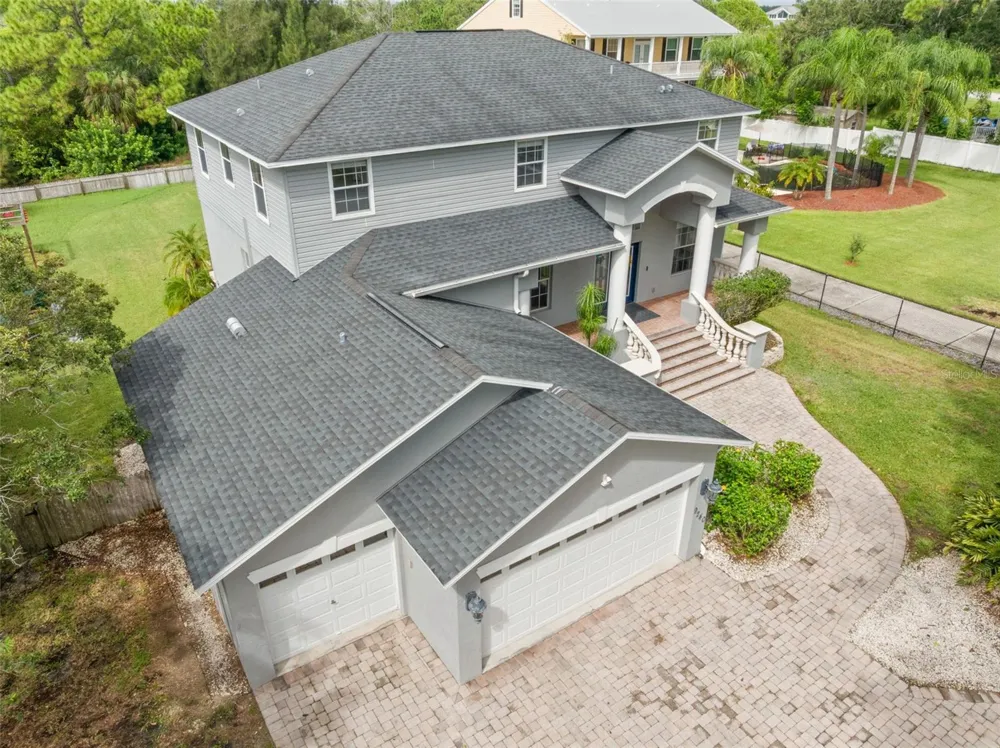 9240 SAN MARTIN BOULEVARD NE St Petersburg, FL 33702