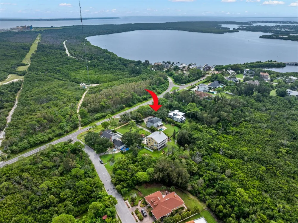 9240 SAN MARTIN BOULEVARD NE St Petersburg, FL 33702
