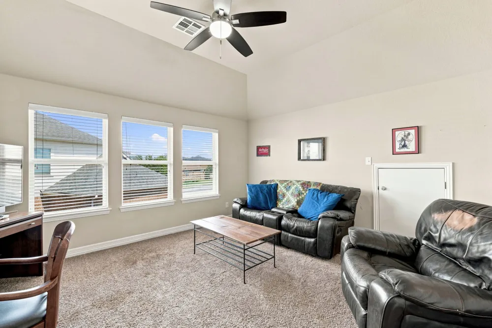 3237 Hidalgo Loop Round Rock, TX 78665