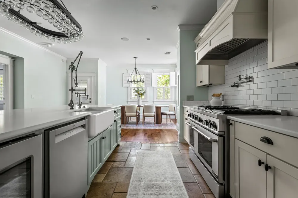1800 Brackenridge Street Austin, TX 78704