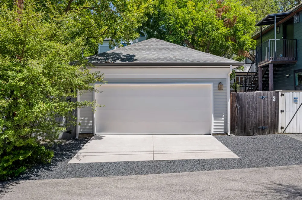 1800 Brackenridge Street Austin, TX 78704