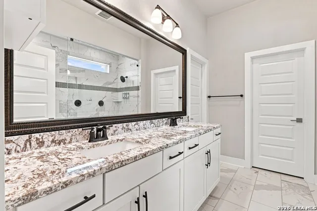 24203 Dante Circle San Antonio, TX 78261