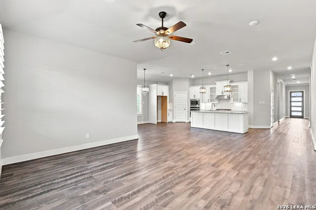 24203 Dante Circle San Antonio, TX 78261
