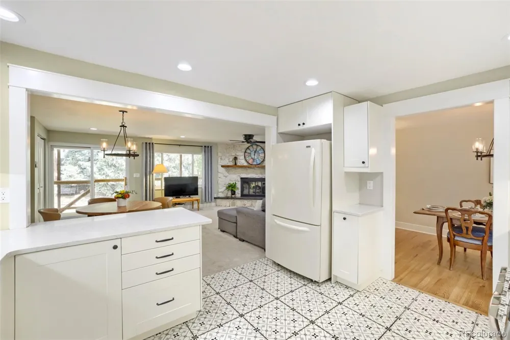 2722 S Quay Way Denver, CO 80227