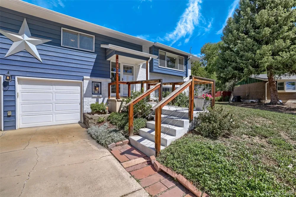 2722 S Quay Way Denver, CO 80227