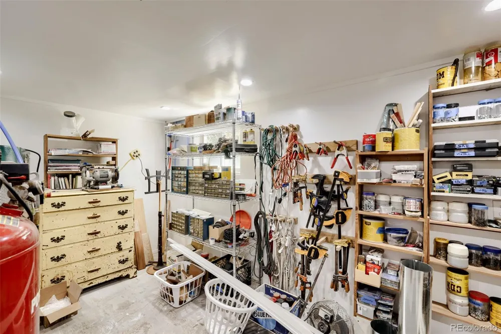 2722 S Quay Way Denver, CO 80227