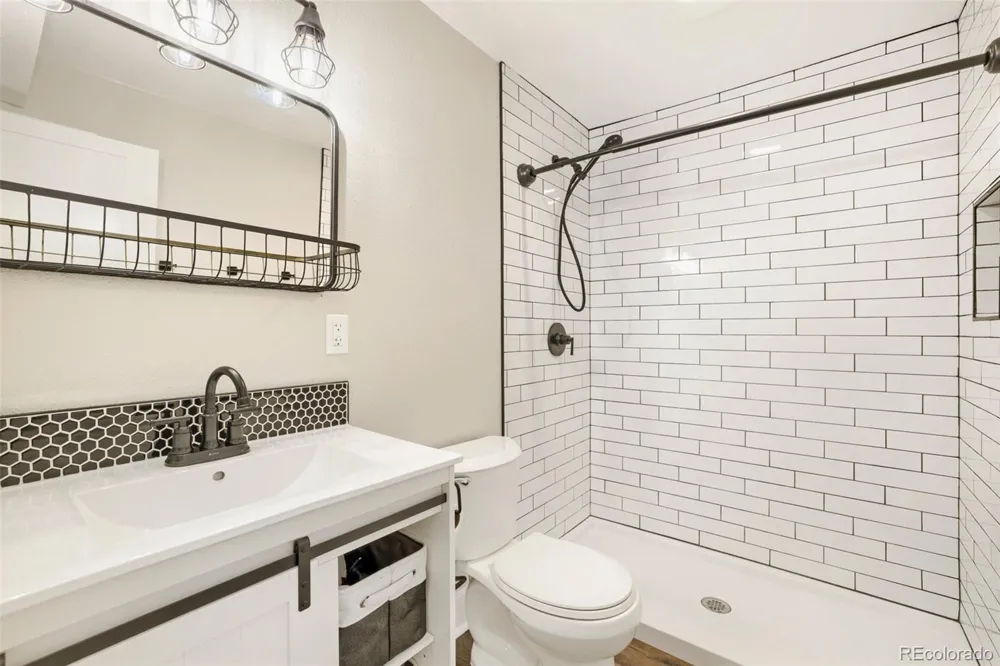 2722 S Quay Way Denver, CO 80227