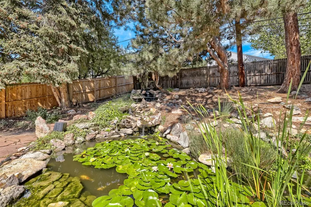 2722 S Quay Way Denver, CO 80227