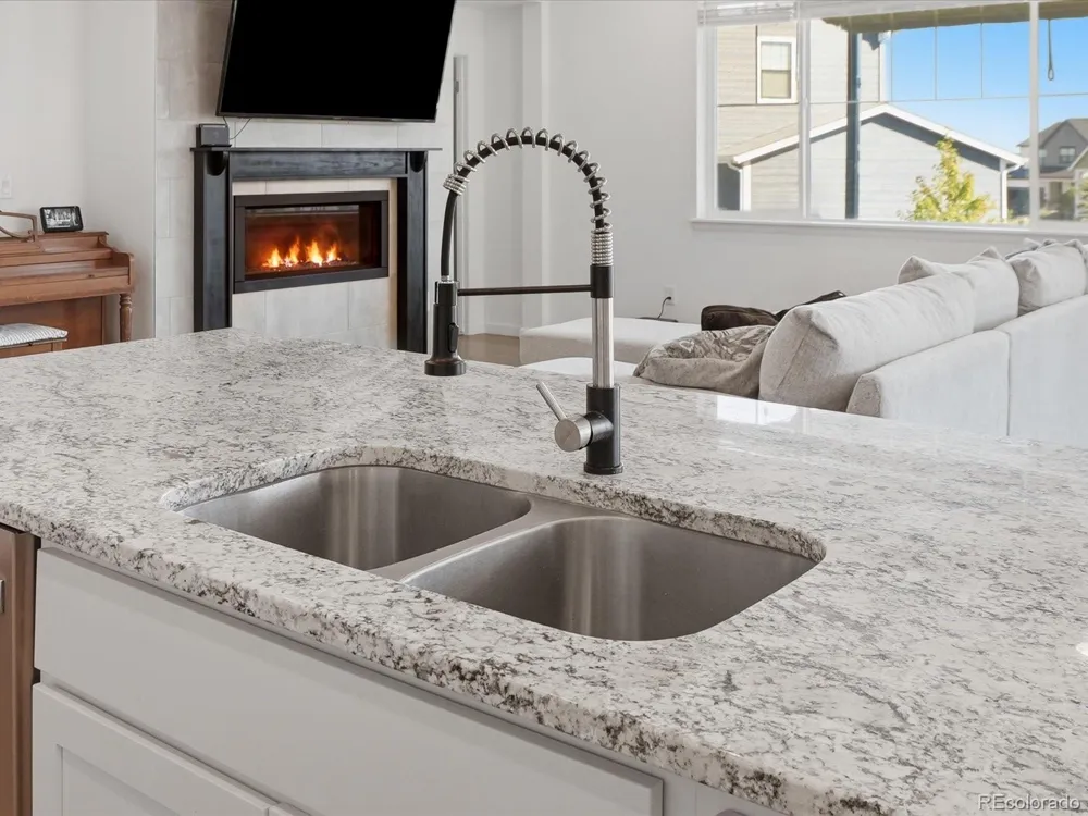 1082 E Hopkins Drive Elizabeth, CO 80107