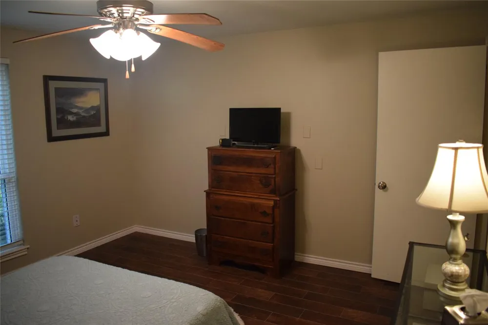 5742 Southminster Drive Houston, TX 77035