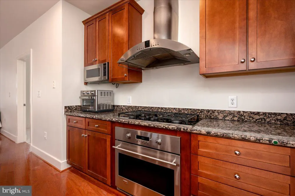66 FRANKLIN STREET #102 Annapolis, MD 21401