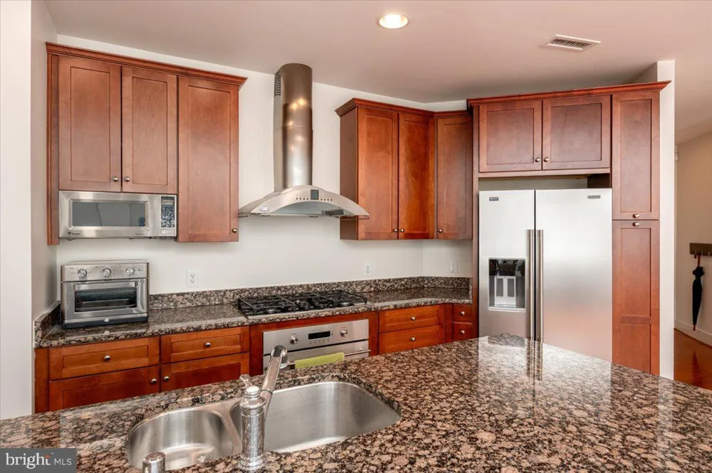 66 FRANKLIN STREET #102 Annapolis, MD 21401