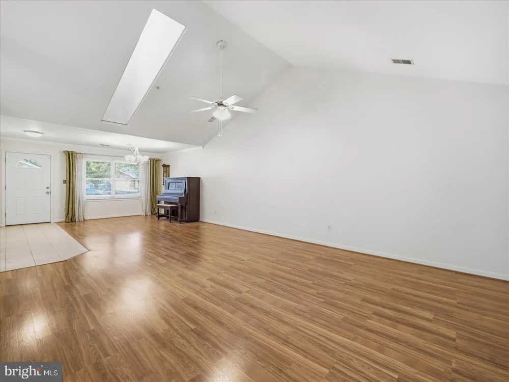 1604 LANGLEY DRIVE Hagerstown, MD 21740